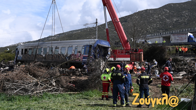 H τελευταία φάση των ερευνών στο σημείο της τραγωδίας